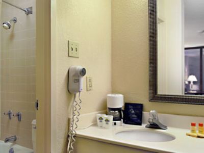 Days Inn Tallahassee Oda fotoğraf