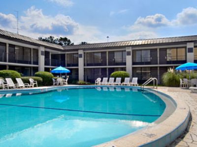 Days Inn Tallahassee Konforlar fotoğraf